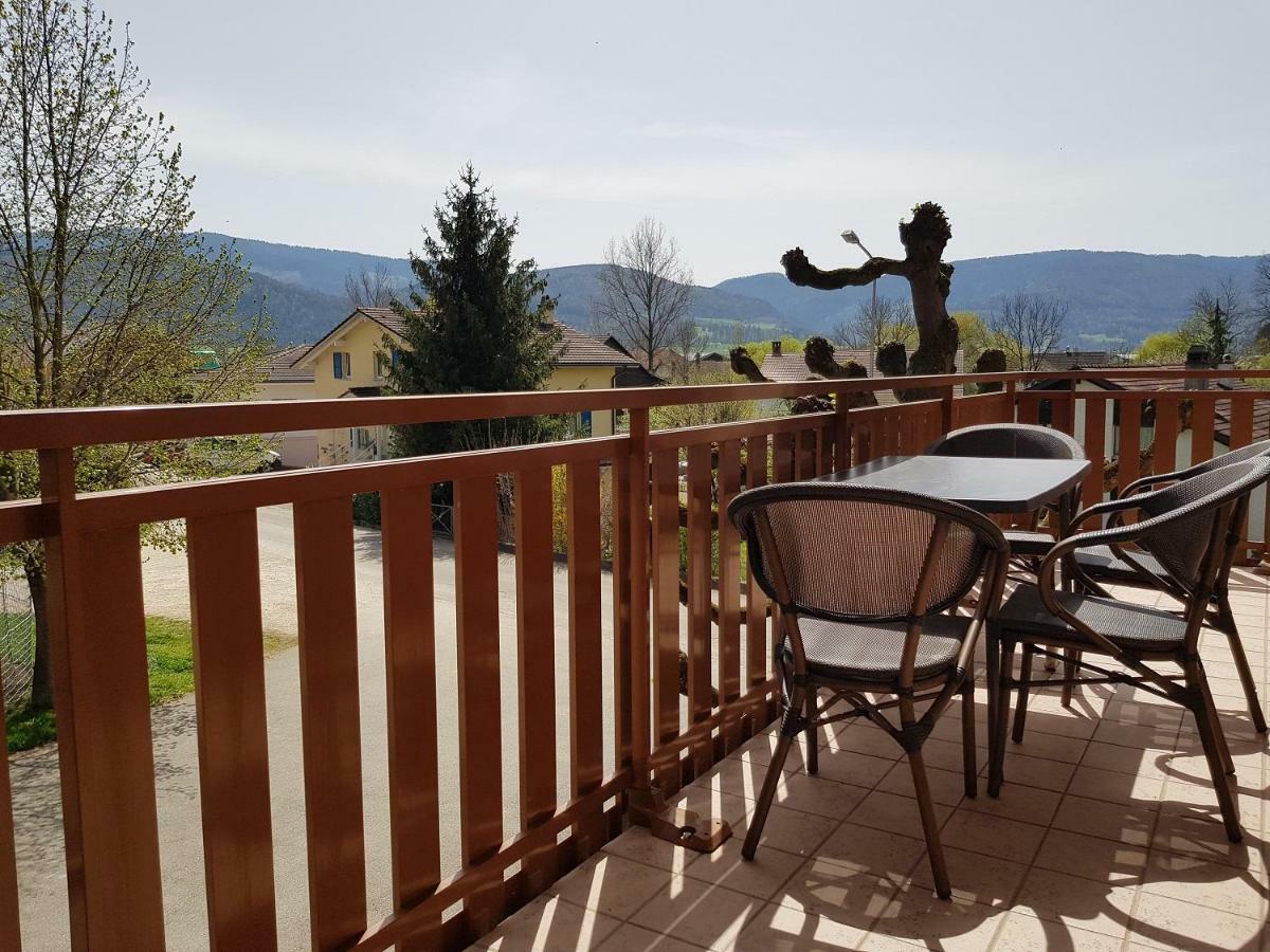 Apartement-Gîte rural à 3 km de Delémont Courcelon Exterior foto